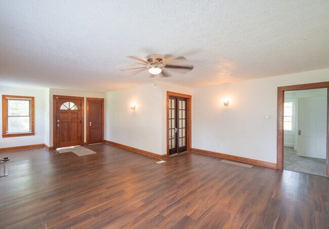 Foto del edificio - 433 N Randall St