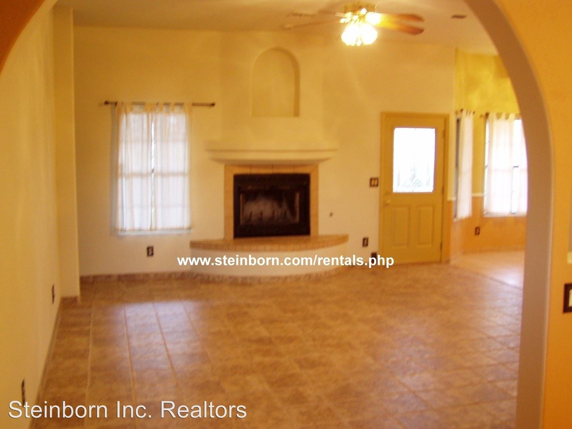 Building Photo - 3 br, 2 bath House - 2440 Picacho Peak View