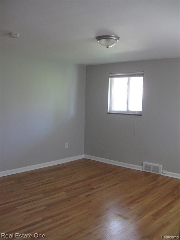 Foto del edificio - 9933 Middlebelt Rd