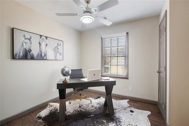 Building Photo - 2843 Mango Cir NW