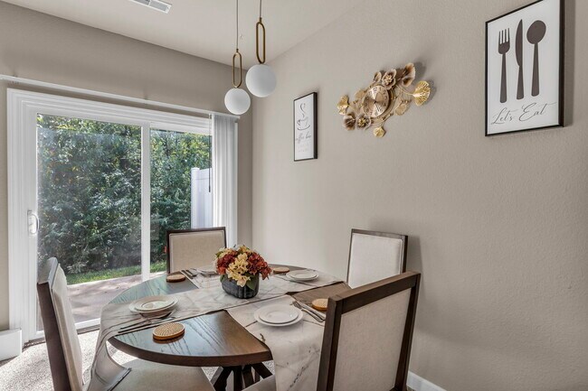 Foto del edificio - 9417 N Adrian Ave