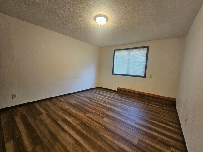 Foto del edificio - 3140 8th St