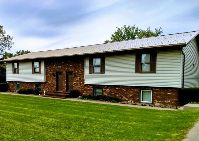 Building Photo - 3912 Station Rd