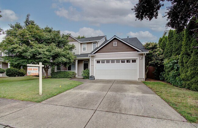 Foto del edificio - Large 2 Story 4bd 2.5ba Home in Vancouver