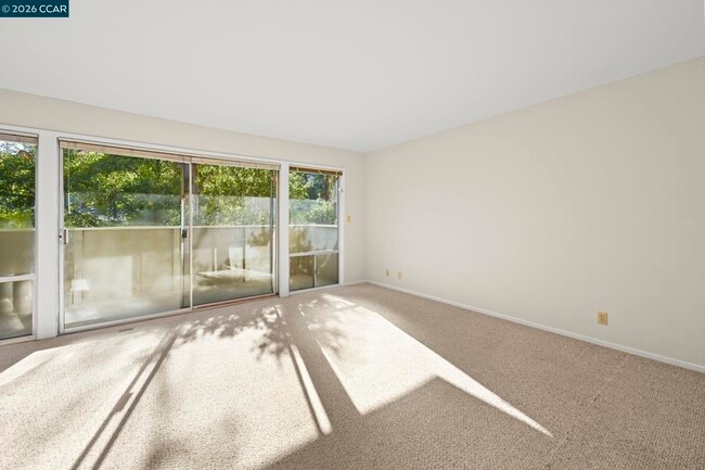 Building Photo - 73 Brookwood Rd