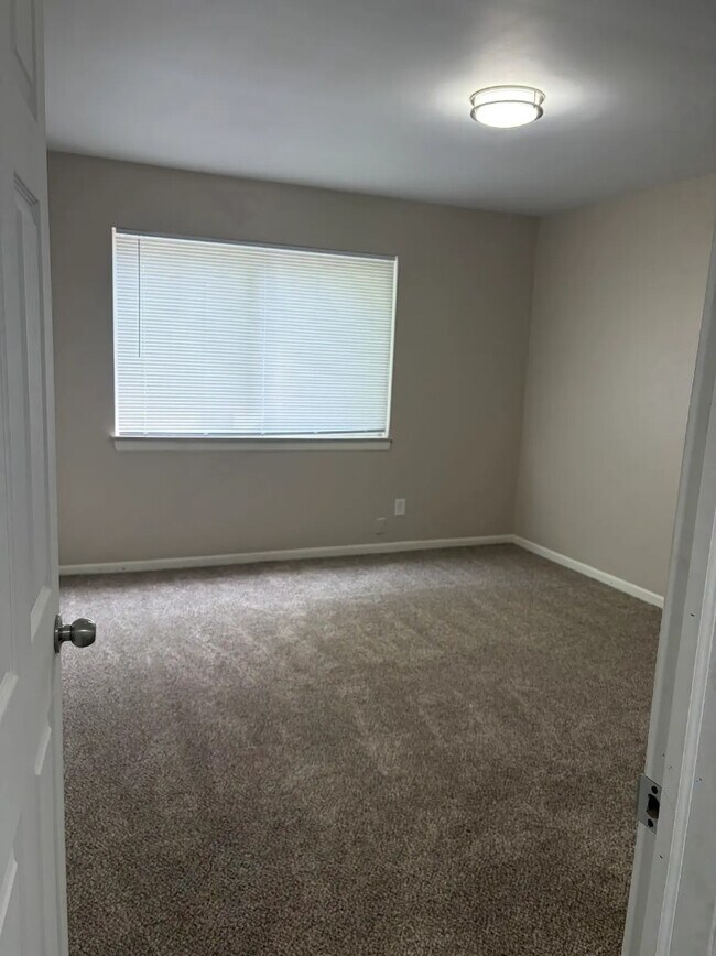 Foto del edificio - Glen Oak Apartments