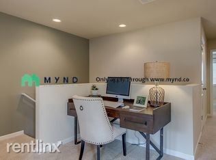 Building Photo - 3 br, 2.5 bath Townhome - 5731 Joynak St S