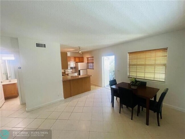 Foto del edificio - 2660 NE 8th Ave