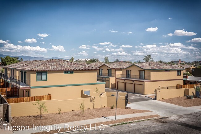 Building Photo - 2110 N 1st Ave
