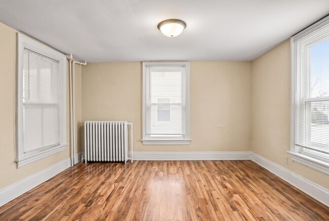 Foto del edificio - 126 N Franklin St