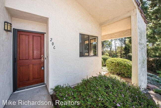 Building Photo - 3 br, 2 bath House - 206 Reef Court