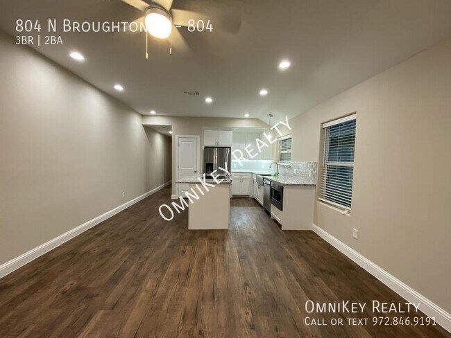 Foto del edificio - 804 N Broughton St