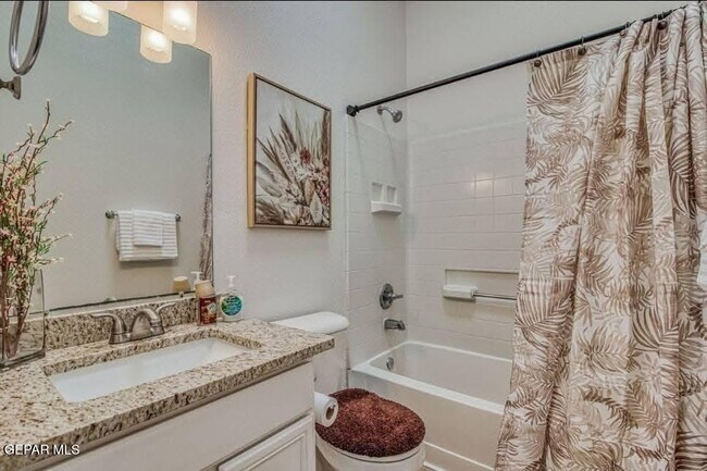 Foto del edificio - 12103 St Crispin Ave