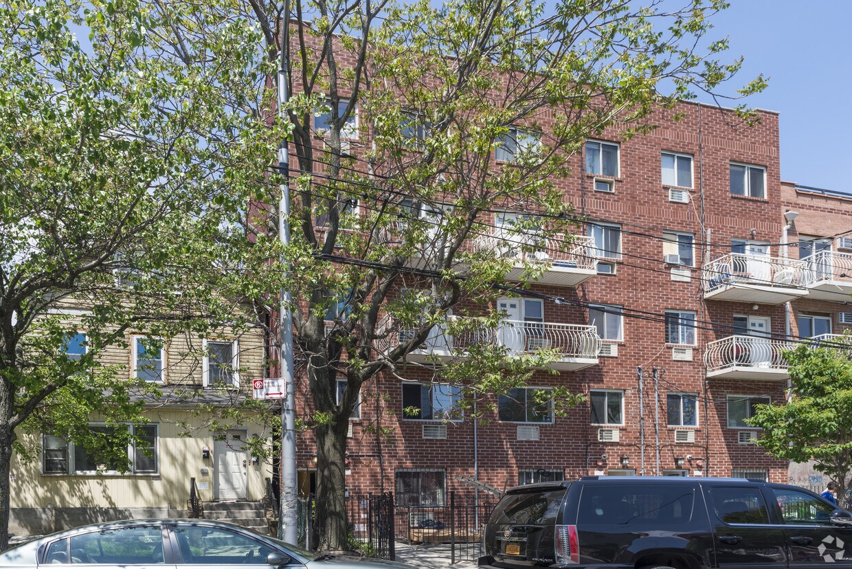 9313 Lamont Ave, Elmhurst, NY 11373 Apartments in Elmhurst, NY