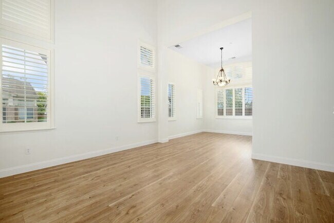 Foto del edificio - 34480 Valley Oaks Loop