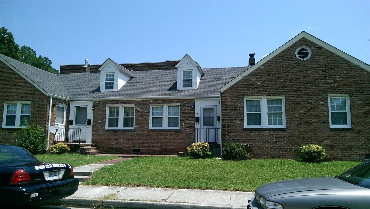 Primary Photo - 9600 Sherwood Pl
