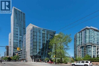 Building Photo - 1499 W Pender St