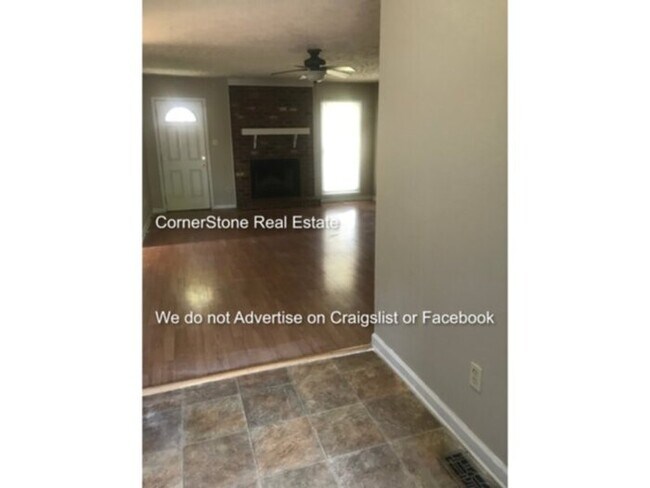 Foto del edificio - 5012 Shimmer Dr