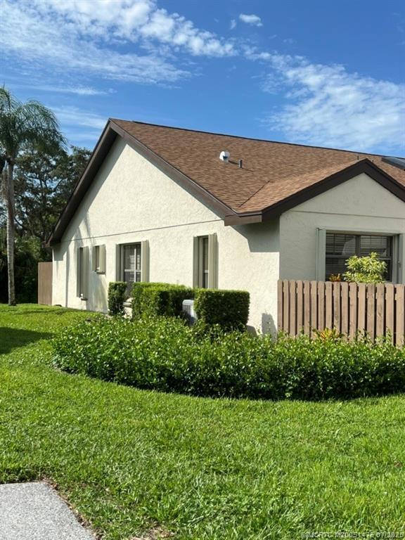 Foto del edificio - 1454 SW Silver Pine Way