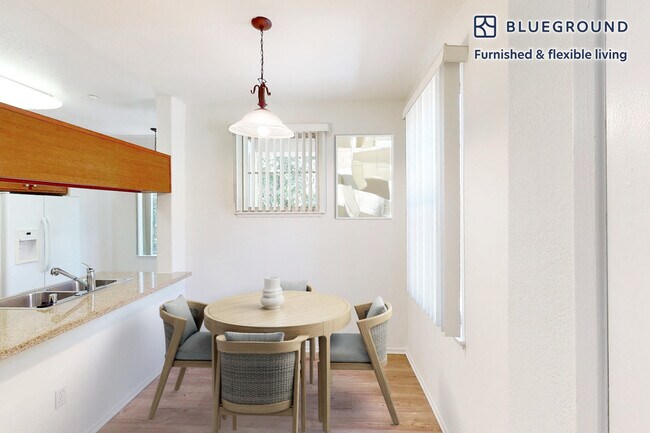 Foto del edificio - 29128 Oak Creek Ln