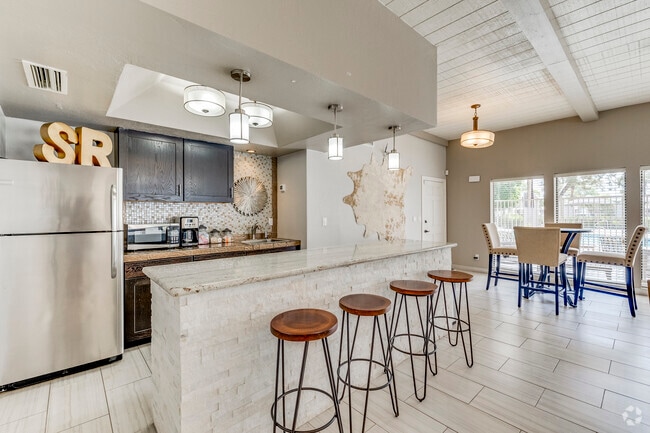 casa club - Shadow Ridge Apartments