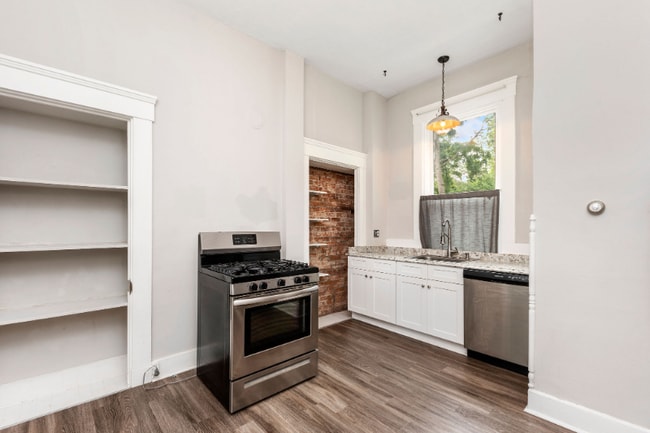 Foto del edificio - 5508 Arnsby Pl