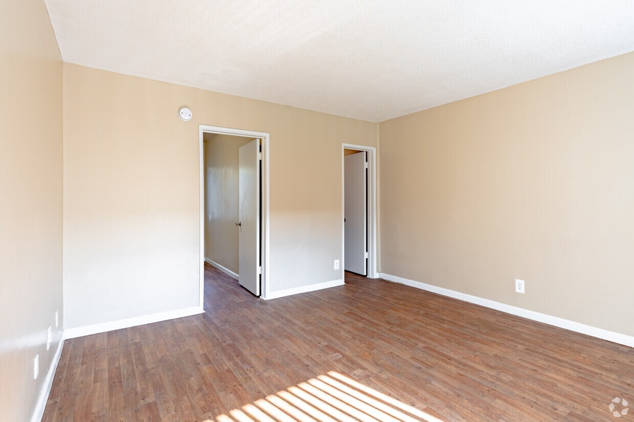 Kingston Apartments in Sherman Oaks, CA Westside Rentals