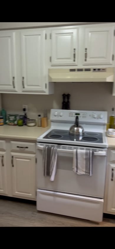 Building Photo - 50 Lance Cir