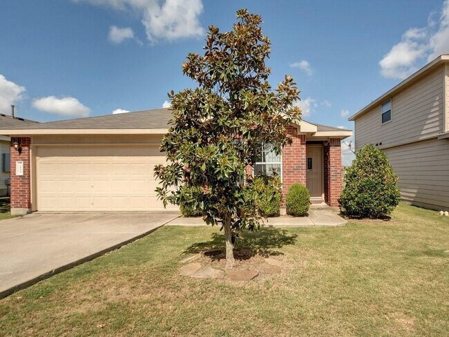 Foto del edificio - 2488 Green Meadows Ln