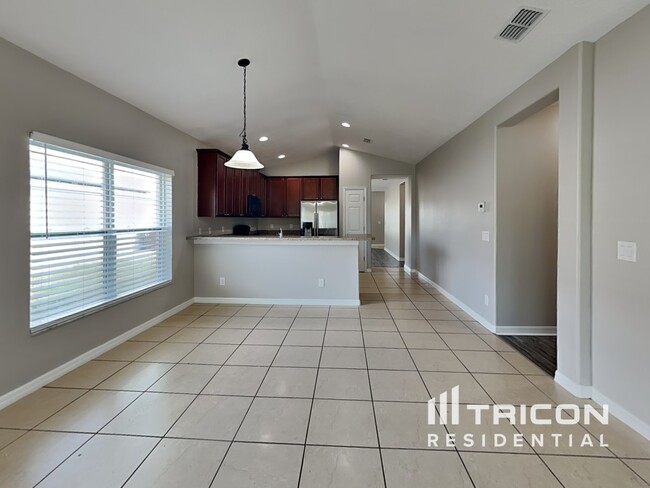 Foto del edificio - 3720 Briarwood Estates Cir