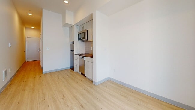 Interior Photo - Summerstone