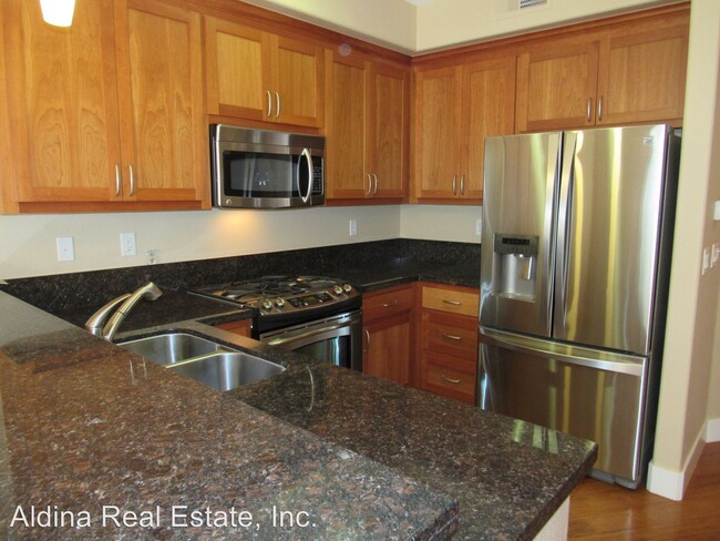 Building Photo - 2 br, 2.5 bath House - 125 Atherton Loop