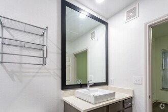 2BR, 2BA - 1044SF - Muse at SoCo