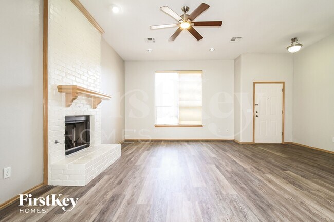 Foto del edificio - 732 Taber Ln