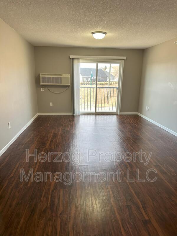 Building Photo - 401 N Tower Rd