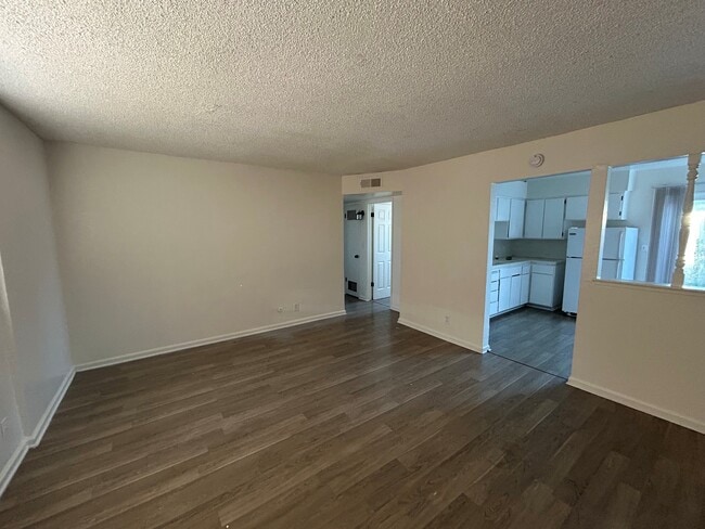 Foto del edificio - 1215-1237 Minnewawa Ave