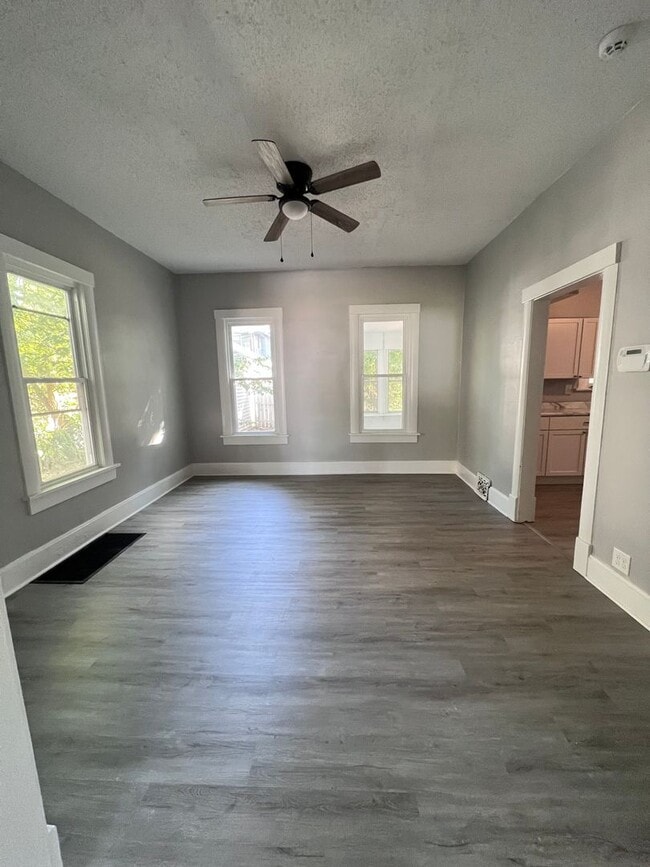 Building Photo - 2610 Jules St. Saint Joseph Mo