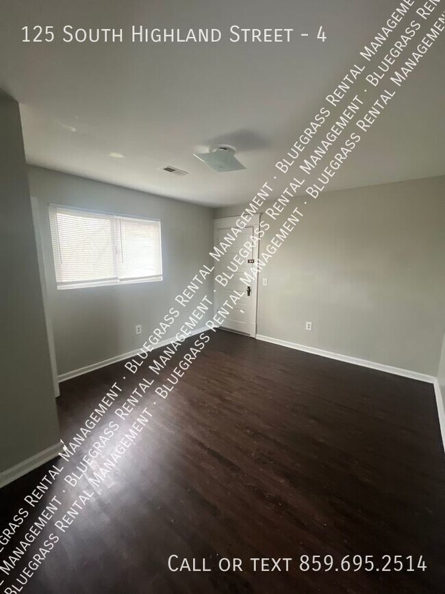 Building Photo - Beautiful 2 Bed 1 Bath close to Downtown