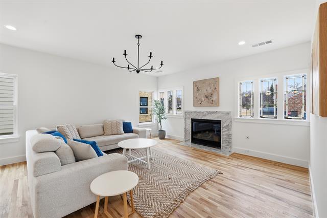 Foto del edificio - 3247 Homer St