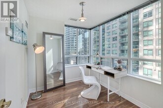 Building Photo - 51 Lower Simcoe St