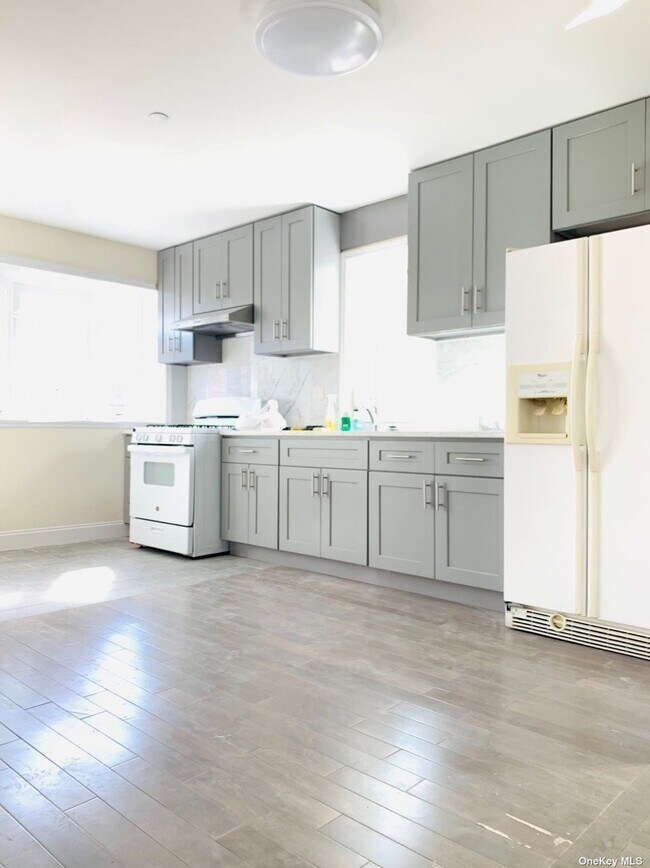 Building Photo - 116,15 14th Rd