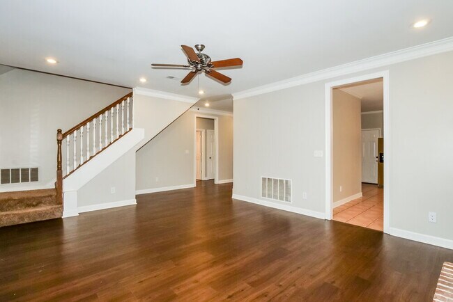 Foto del edificio - 2644 Graystone Dr