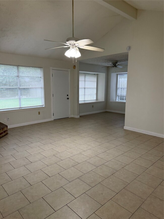 Building Photo - 11627 Cliveden Dr