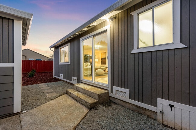 Private Patio Entry - 335 Beverly Ave