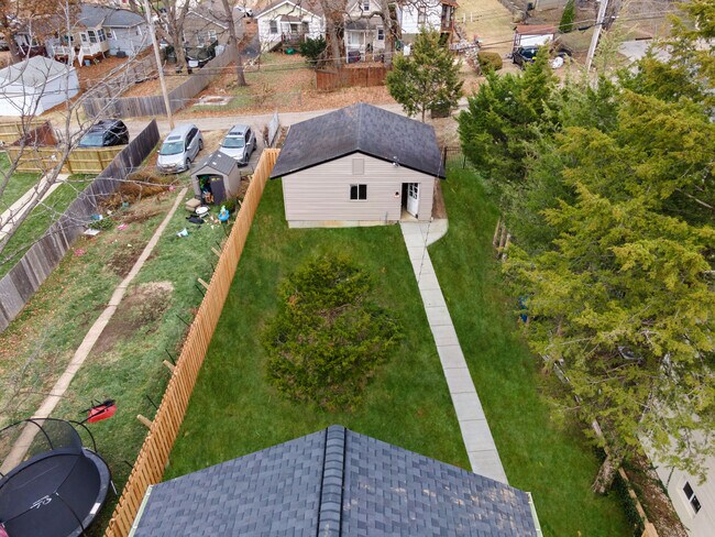 Foto del edificio - 6515 Nashville Ave