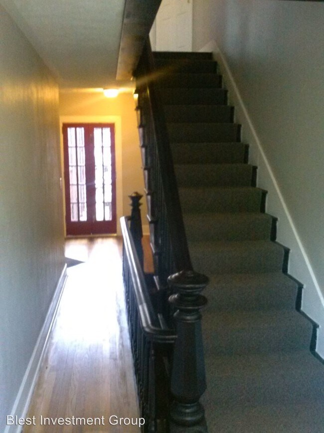 Building Photo - 2 br, 1 bath Apartment - 853 Beech Ave