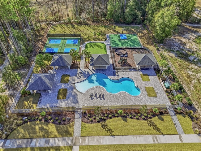 Foto del edificio - 534 SW 145th Dr