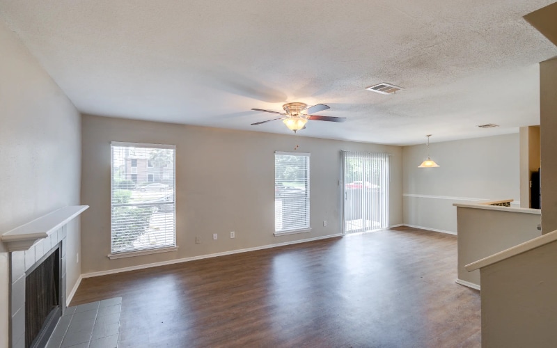Foto principal - 7058 W Gulf Bank Rd