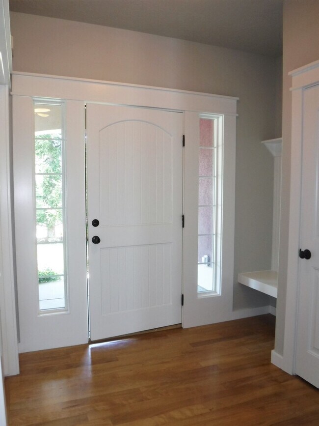 Foto del edificio - Beautiful 3 bed 2.5 bath home in the Cobblefield Crossing Subdivision in Meridian.