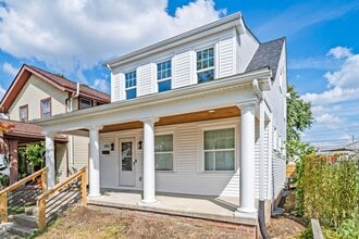 Building Photo - 1198 Wilson Ave